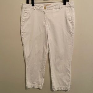 Michael Kors size 10 white capris gold buttons